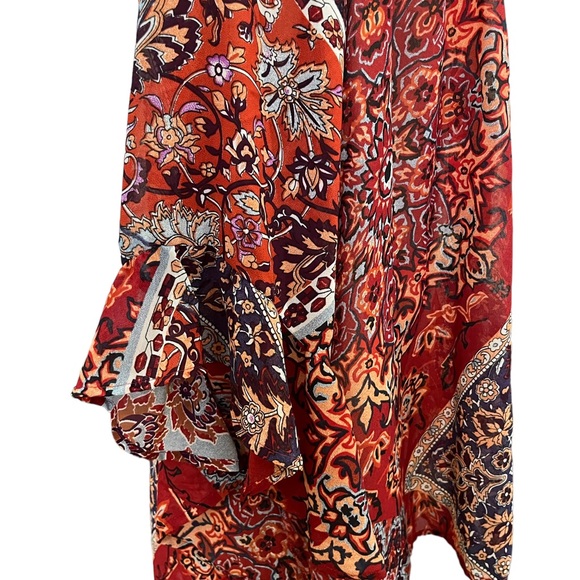 CB BOHO Floral Sheer Top Lightweight - Picture 7 of 9